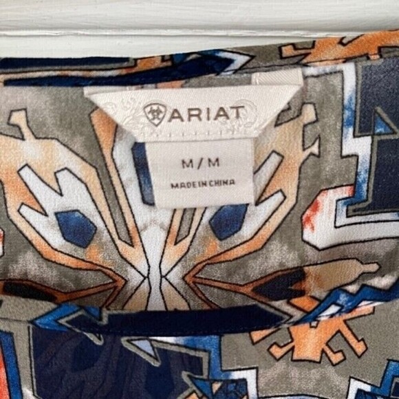 Ariat Navy Wondrous Semi Sheer Tunic Size Medium - Picture 8 of 8